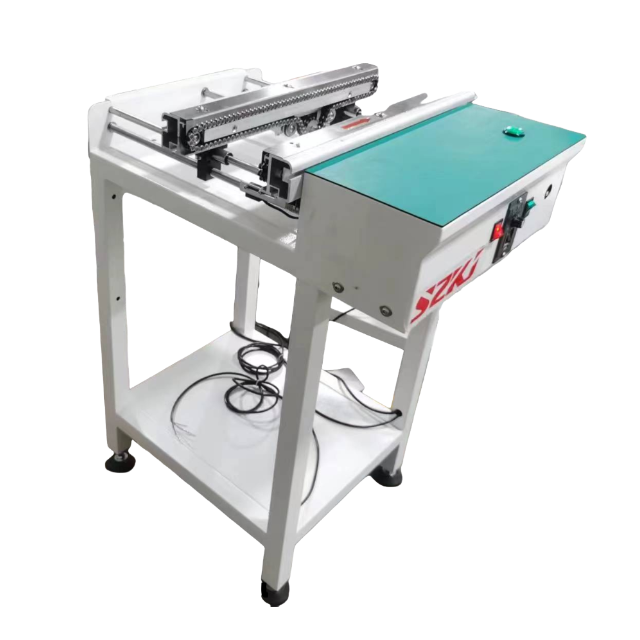 Chain connecting table