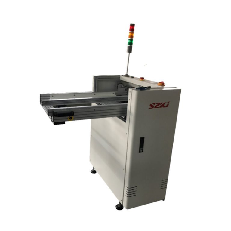 Lowering gate conveyor for PCB